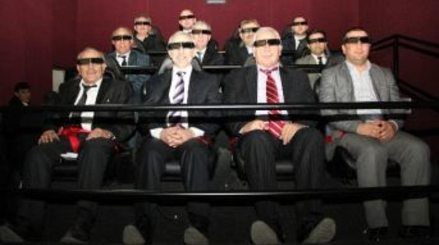 Kağıthaneliler 6d Sinema İle İl&ccedil;eyi Geziyor
