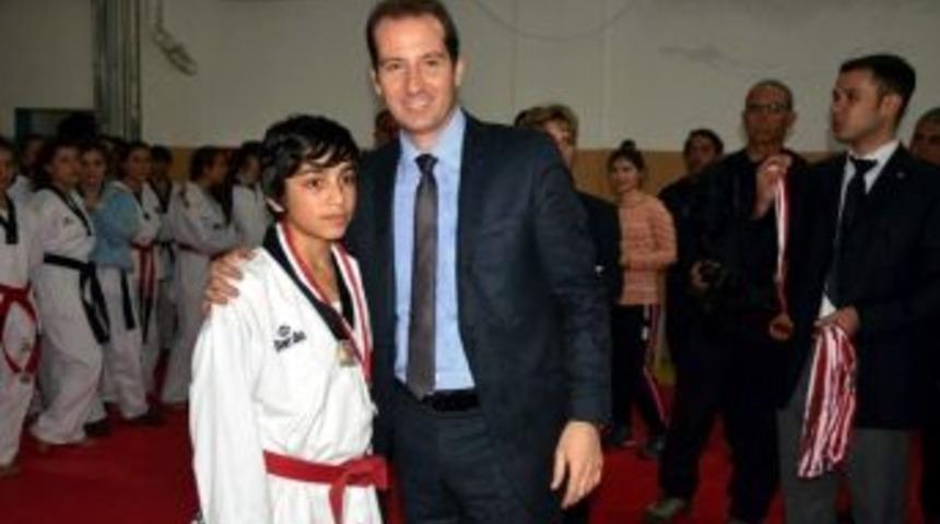 Taekwondo Okullar Arası Birincileri Belli Oldu
