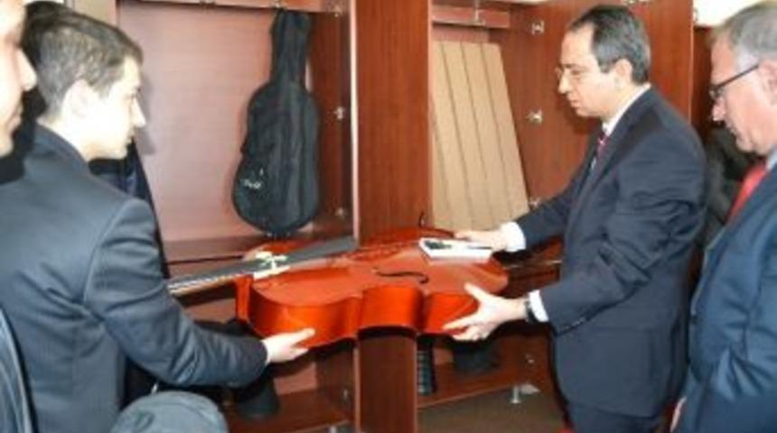 &Ccedil;erkezk&ouml;y Kaymakamı Kubilay: &ldquo;&ccedil;ocukların Geleceğinden Daha &Ouml;nemli Bir Konu Yok&rdquo;