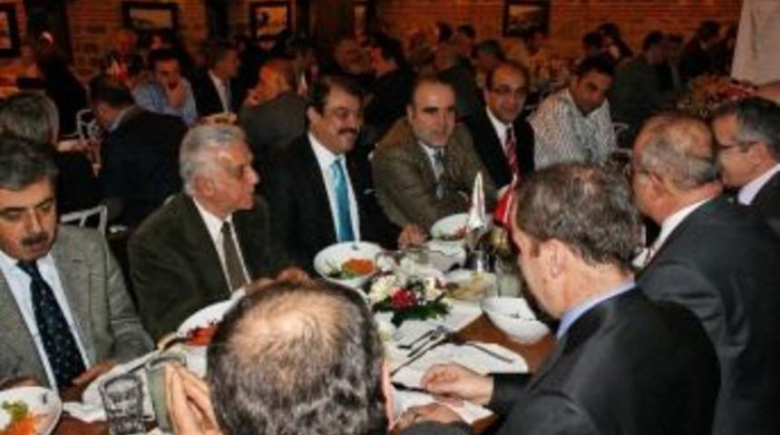 Tursab&rsquo;da Dayanışma Yemeği
