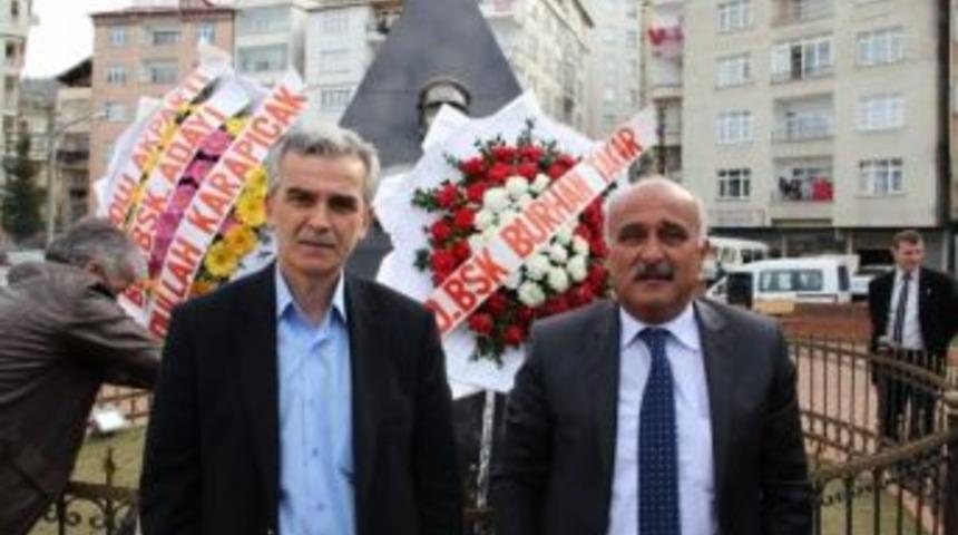 Koramiral Ş&uuml;kr&uuml; Okan Tirebolu'da Anıldı