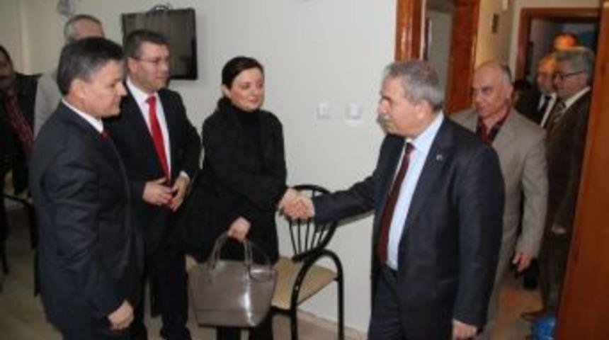 Demirtaş M&uuml;badiller İle Bir Araya Geldi