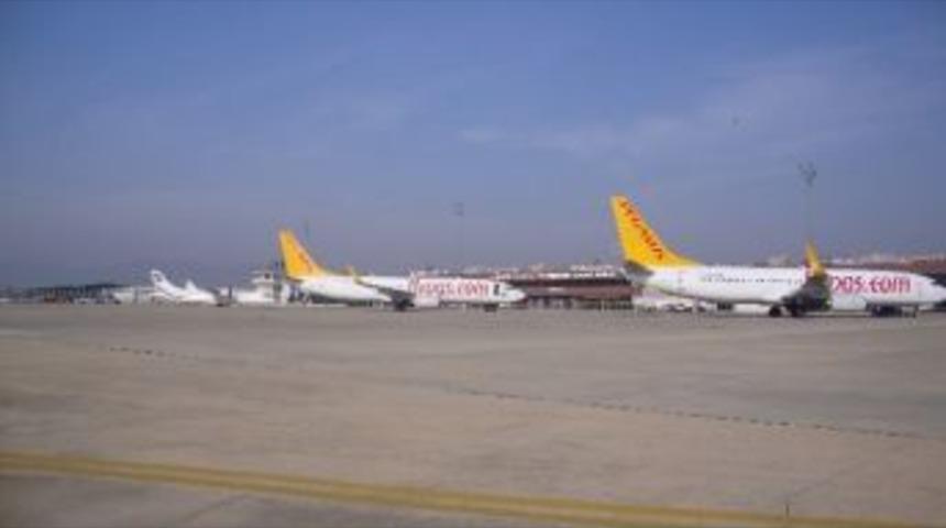 Sis Sebebiyle İstanbul'a İnemeyen U&ccedil;aklar Bursa'ya Y&ouml;nlendirildi