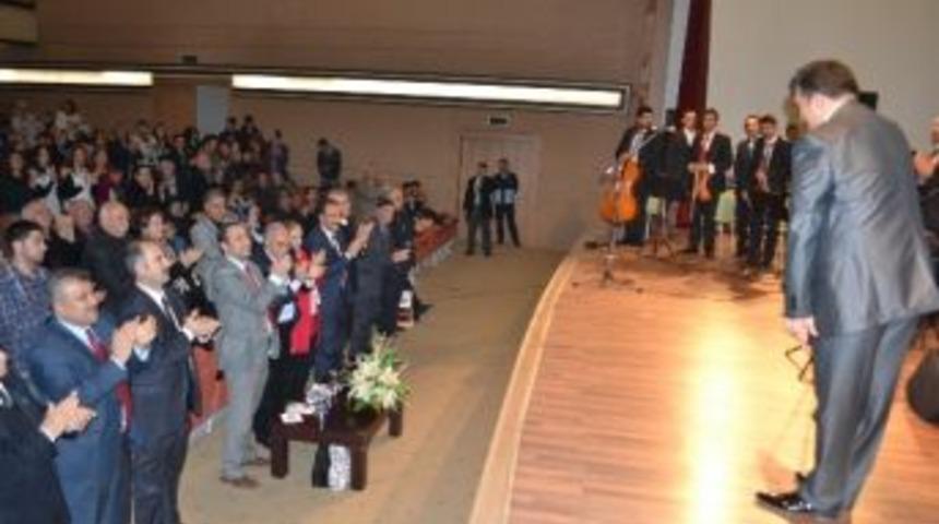 Belediye Tsm Korosu Hicaz Şarkılar Konserini Sundu
