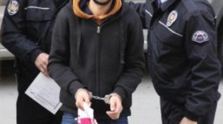 Ağır Yaralanan Gen&ccedil; Kavgada Kazara Bı&ccedil;aklanmış