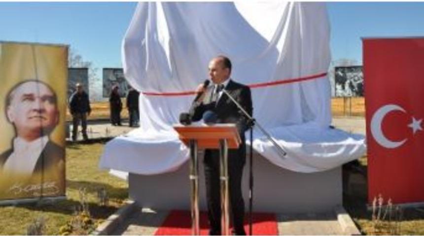 Uşak'ta 'hocalı Katliamı Anıtı&rsquo; T&ouml;renle A&ccedil;ıldı