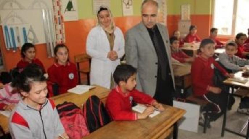 Vali Karahan Okulları Denetledi