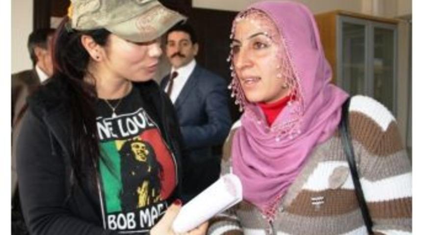 (&ouml;zel Haber) Depremzede Ailenin Tapu Sevinci