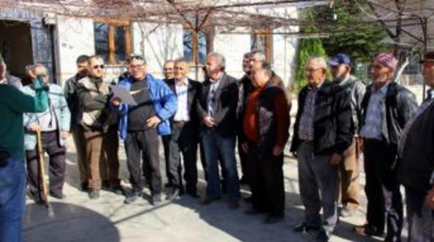 Edremit&rsquo;te K&ouml;yl&uuml;n&uuml;n Taş Ocağı Tepkisi