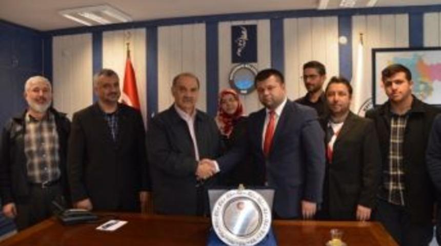 Başkan Yıldız'a İhl Mezunlarından Teşekk&uuml;r