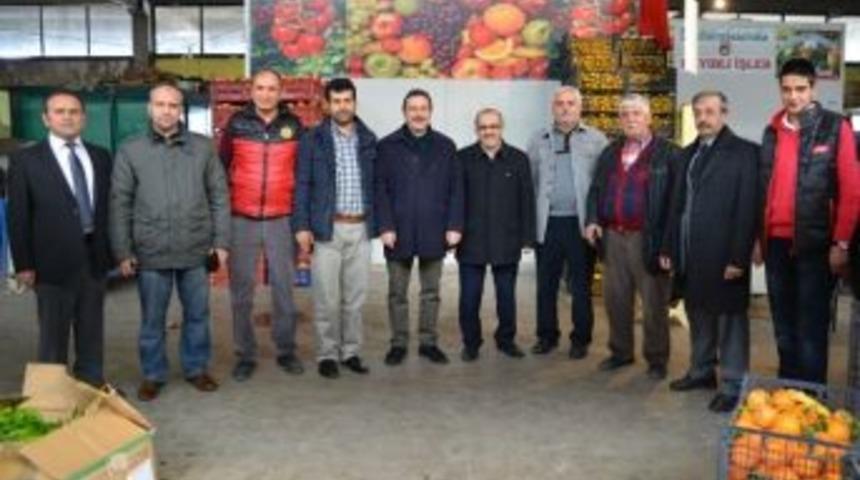 Ata&ccedil;, Hal Esnafını Ziyaret Etti