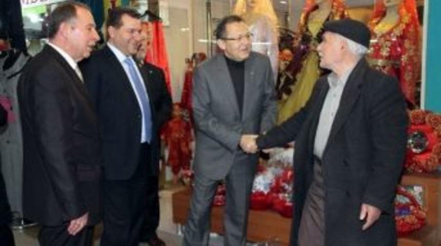 Ak Parti B&uuml;y&uuml;kşehir Adayı Uğur Hasan Baba Esnafını Ziyaret Etti