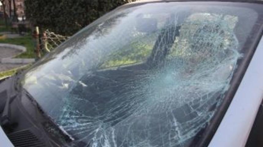 Bisikletiyle Karşıya Ge&ccedil;mek İsterken Otomobil &Ccedil;arptı