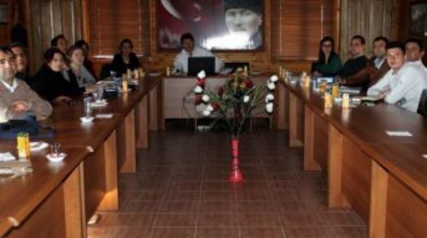 Tarım M&uuml;d&uuml;rl&uuml;ğ&uuml; Personeline Arıcılık Eğitimi Veriliyor