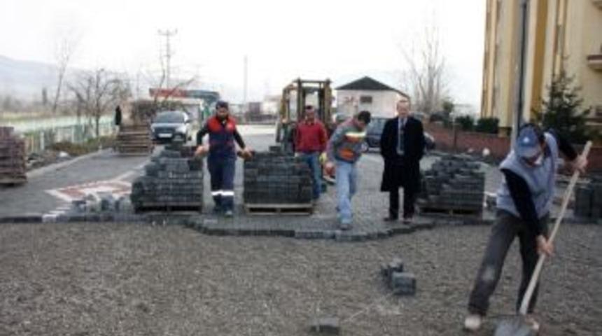 &Ccedil;aycuma Belediyesin&rsquo;den Beton Parke Yol &Ccedil;alışmaları