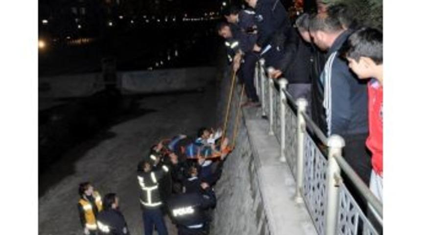 Telefonu Tutayım Derken Kanala D&uuml;şt&uuml;