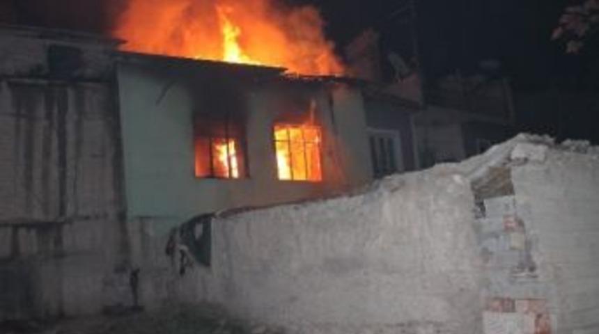 Bir G&uuml;nde İki Defa Yandı