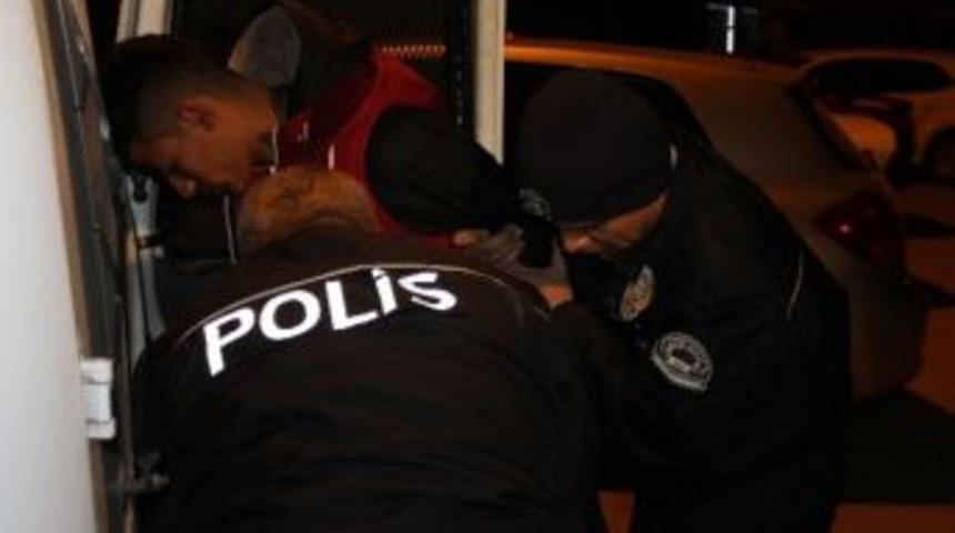 (&ouml;zel Haber) Hırsızlık Zanlıları Su&ccedil;&uuml;st&uuml; Yakalandı