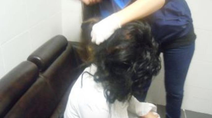 Peruk İ&ccedil;inde Uyuşturucu Sevkiyatı