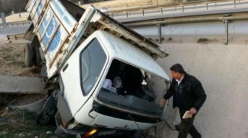 Osmaneli'de Trafik Kazası, 1 Yaralı