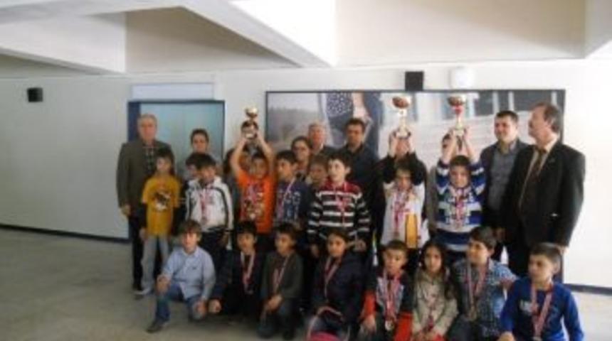 Malkara&rsquo;da &Ccedil;ocuk Satran&ccedil; Ligi &Ouml;d&uuml;l T&ouml;reni Yapıldı