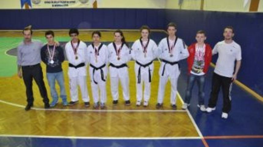 Erginspor Tekvando Kulübüne 7 Madalya