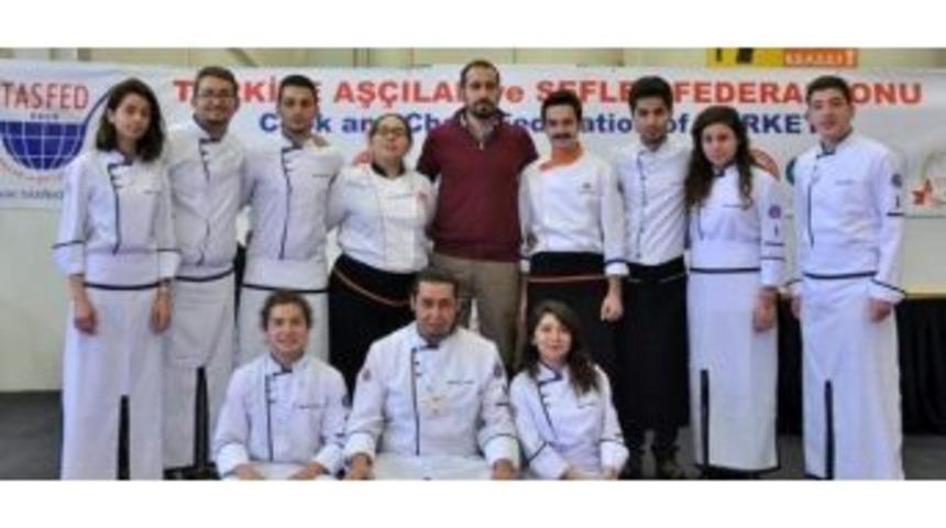 A&uuml; Turizm Fak&uuml;ltesi Aş&ccedil;ılık Takımı Madalyalarla D&ouml;nd&uuml;