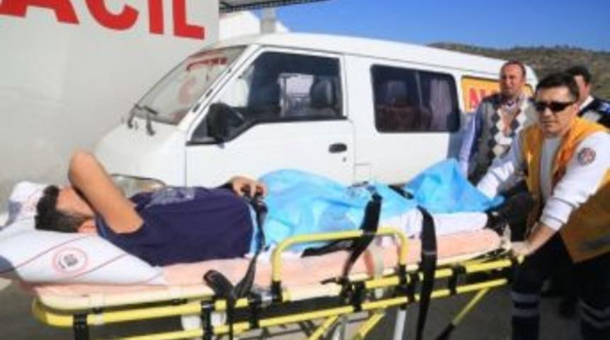 Dedikodu Arkadaşları Kanlı Bı&ccedil;aklı Yaptı