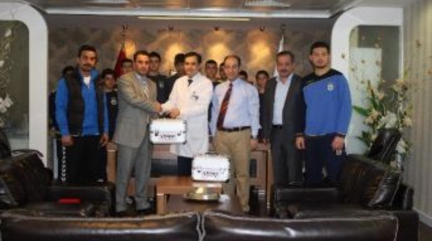 Fenerbah&ccedil;e Sporcularından Primer&rsquo;e Ziyaret