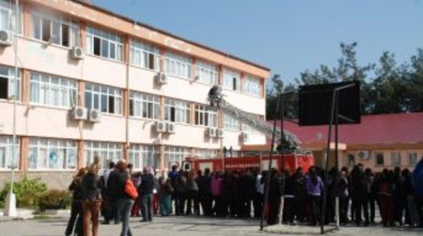 Silifke Kız Teknik Ve Meslek Lisesi'nde Yangın Tatbikatı
