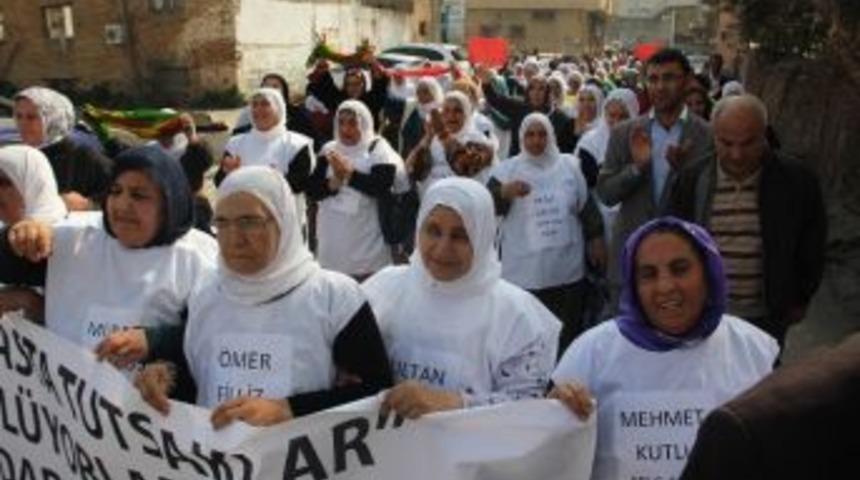 Hasta Mahkum Yakınları Adli Tıp Kurumu'na Y&uuml;r&uuml;d&uuml;