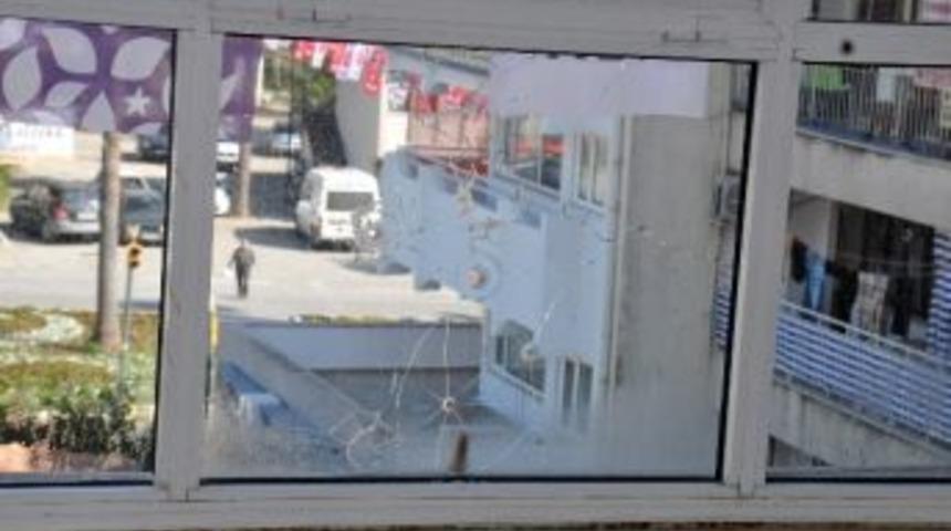 Ortaca&rsquo;da Hdp Binasına Misketli Saldırı