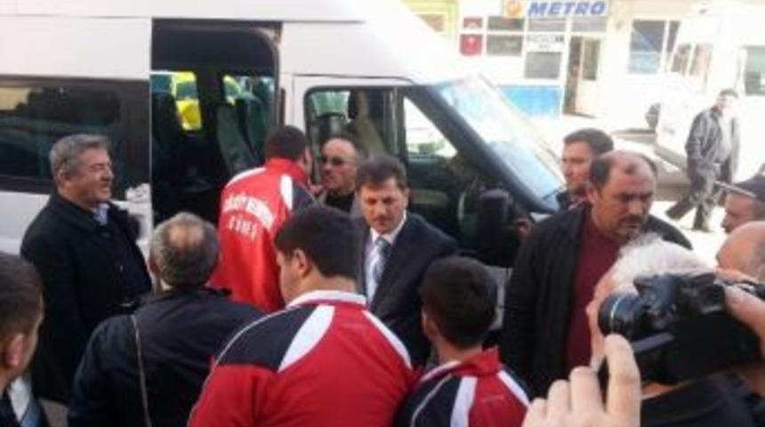 G&ouml;lk&ouml;y Belediyesi G&uuml;reş Takımı Şampiyonaya Uğurlandı