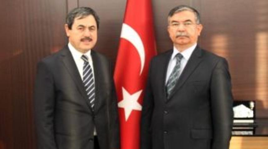 Eser; Bakan Yılmaz İle G&ouml;r&uuml;şt&uuml;