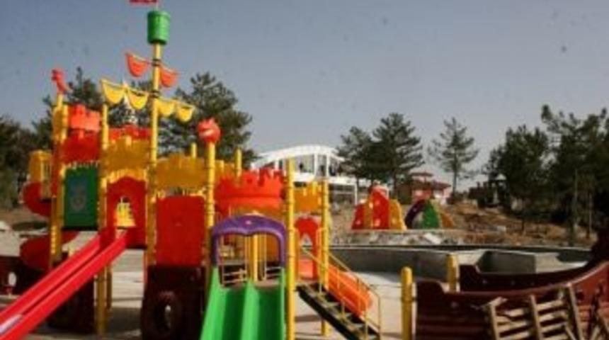 Kent Park&rsquo;ta &Ccedil;alışmalar Son S&uuml;rat Devam Ediyor