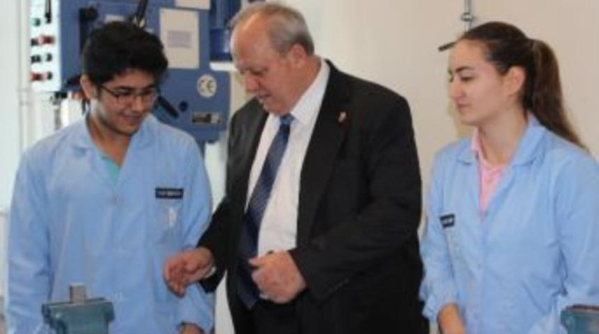 Aso Başkan &Ouml;zdebir, Aso Teknik Koleji&rsquo;ni Ziyaret Etti