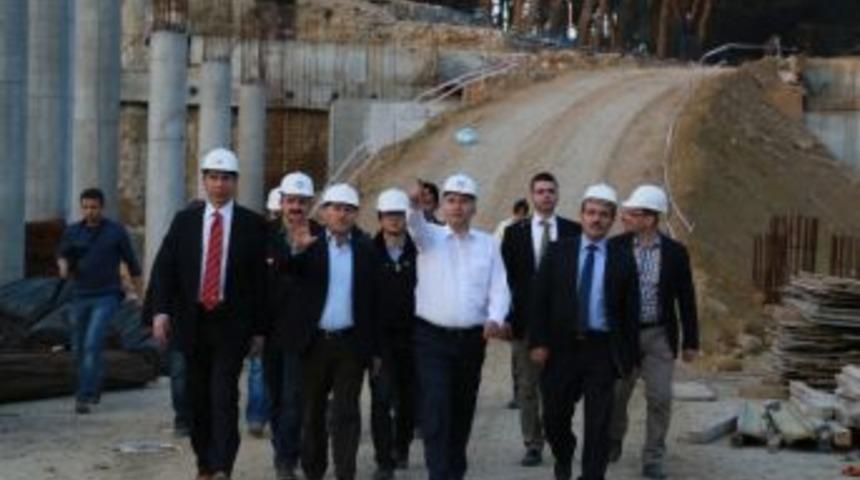 Başkan Zolan, Kongre Ve K&uuml;lt&uuml;r Merkezi&rsquo;nde İncelemelerde Bulundu