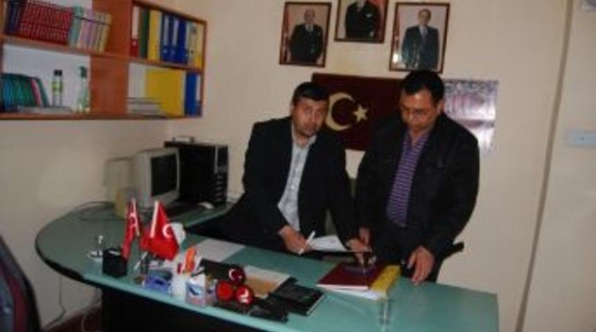 Mhp Eşme İl&ccedil;e Teşkilatında Devir Teslim Yapıldı