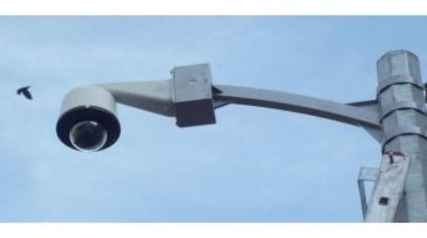 Bergama Belediyesi Mobese İ&ccedil;in D&uuml;ğmeye Bastı