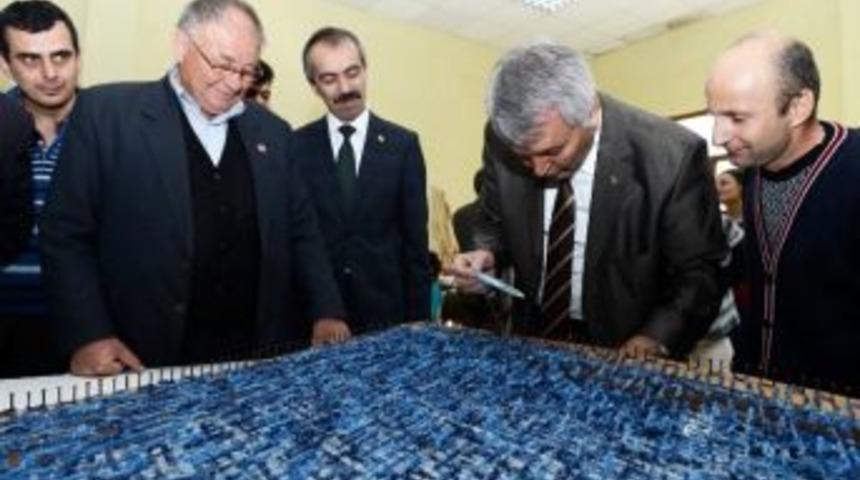 Başkan G&uuml;naydın, Engelli Yaşam Merkezi&rsquo;ni Ziyaret Etti