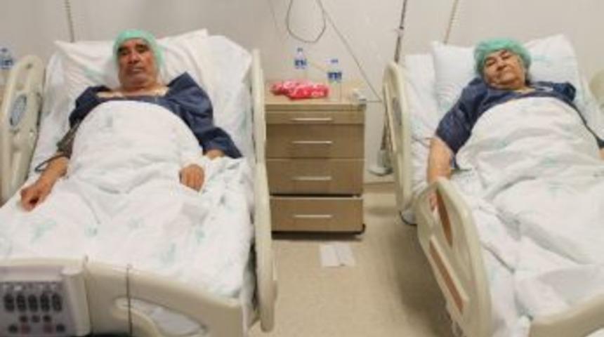 Aynı Damarları Tıkanan Yaşlı &Ccedil;ift Anjiyo Oldu