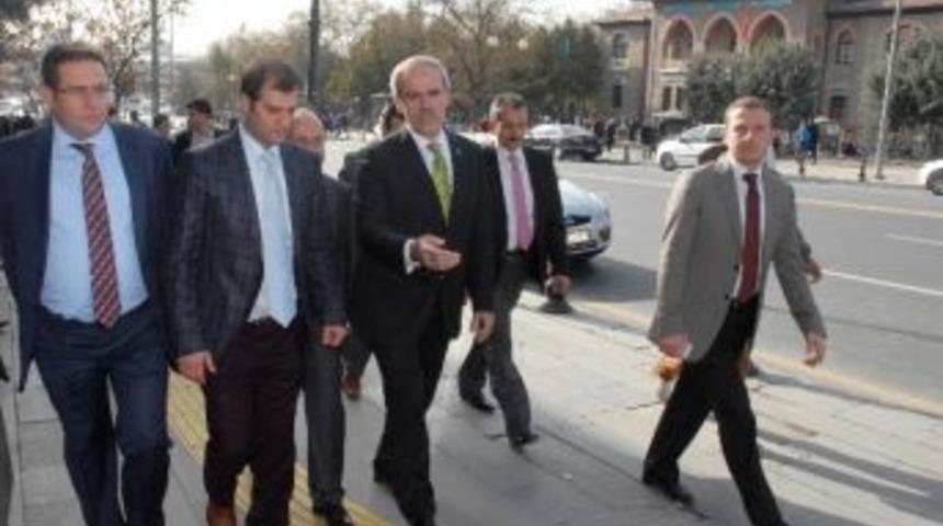 Recep Altepe Ve Arif Bayrak, Ankara Caddelerinde Gezdi