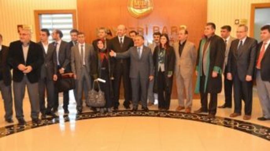 B&uuml;y&uuml;kkılı&ccedil;&rsquo;tan Baroya Ziyaret