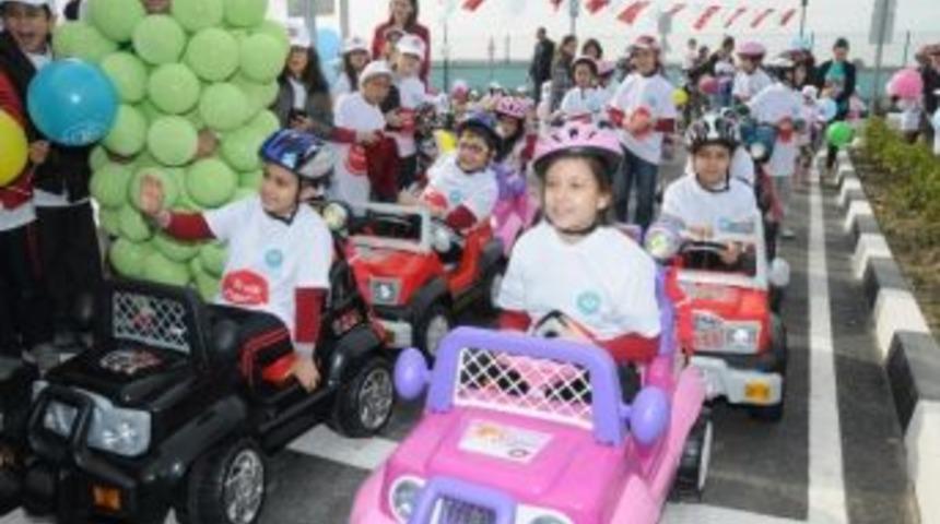 Ege B&ouml;lgesi'nin İlk &Ccedil;ocuk Trafik Eğitim Pisti Manisa'da A&ccedil;ıldı