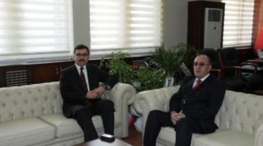 Vali Turhan Yeni Emniyet M&uuml;d&uuml;r&uuml;n&uuml; Ziyaret Etti