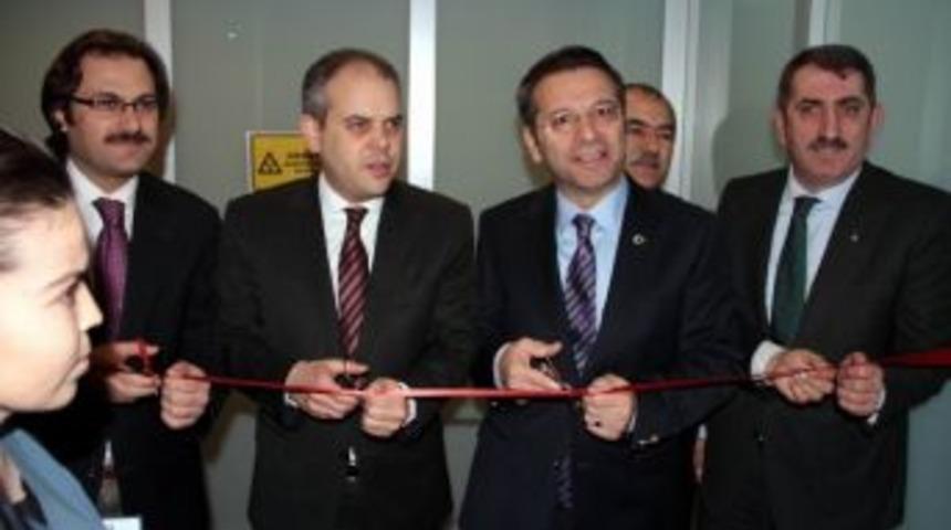 Bakan Kılı&ccedil;, Cyber Knife Merkezi&rsquo;nin A&ccedil;ılışını Yaptı