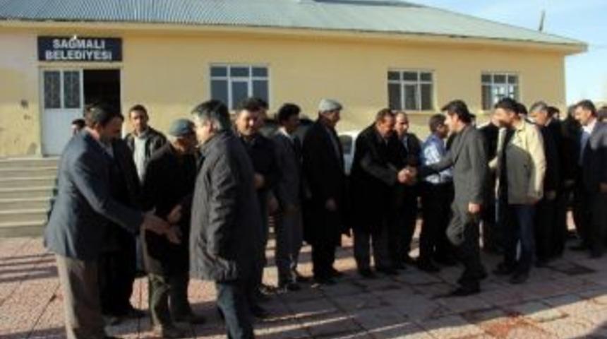 Ak Partili Başkan Bdp'ye Ge&ccedil;ti