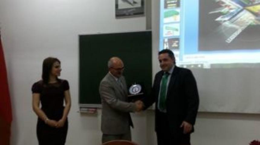 Seramik Devi Torrecid'in Y&ouml;neticileri, Dp&uuml;'l&uuml; &Ouml;ğrencilerle Buluştu