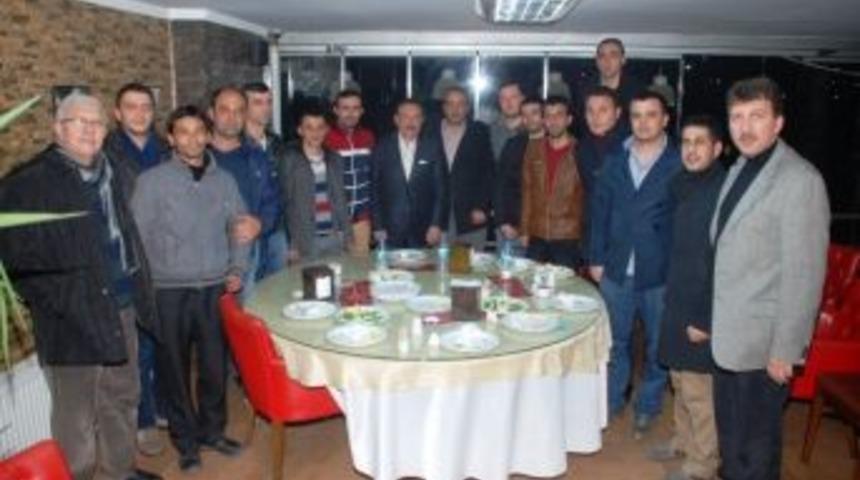 Başkan Doğan İzmitli Gen&ccedil;lerle Bir Araya Geldi