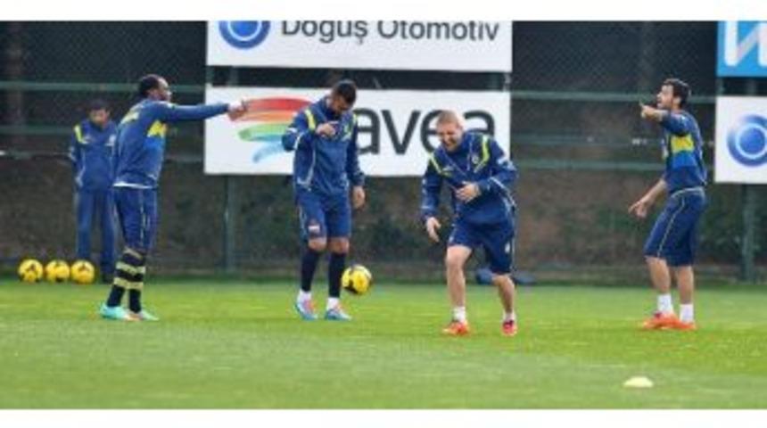 Fenerbah&ccedil;e, Elazığspor Ma&ccedil;ının Hazırlıklarını S&uuml;rd&uuml;rd&uuml;